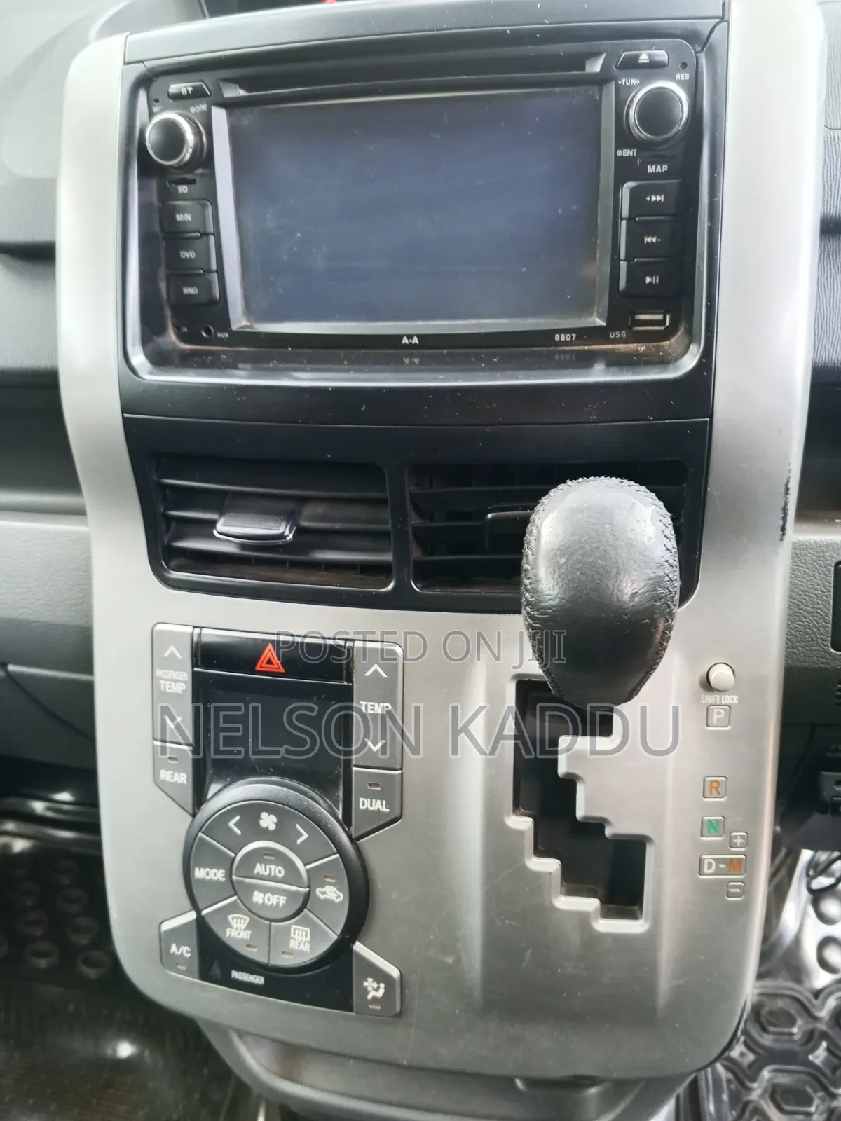 Toyota Noah 2008 Silver