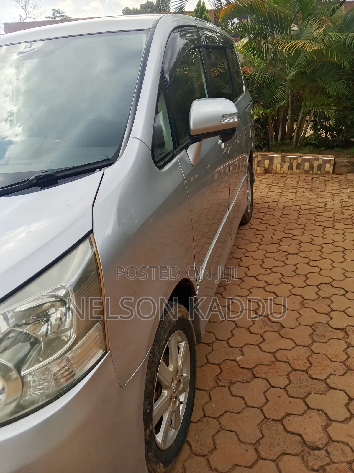 Toyota Noah 2008 Silver
