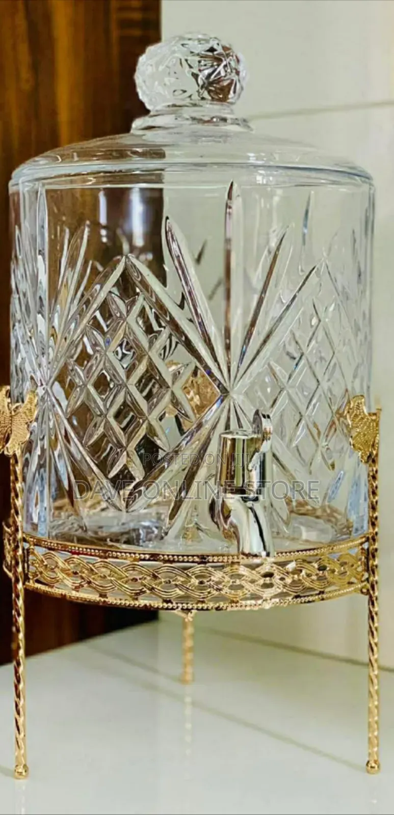 Elegant Crystal-Cut Glass Beverage Dispenser