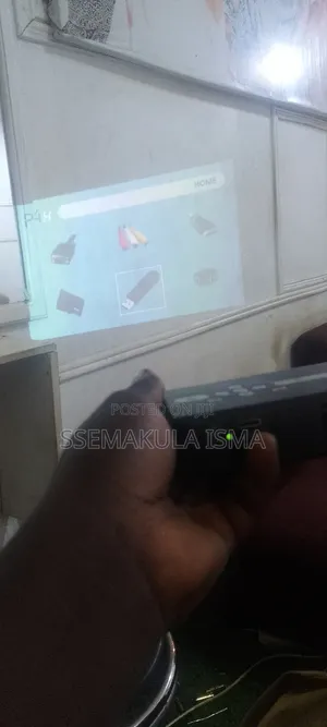 P4X Good Projector With Good Display and Resolution