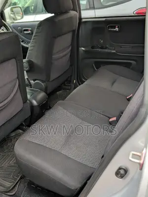Toyota Kluger 2006 Silver