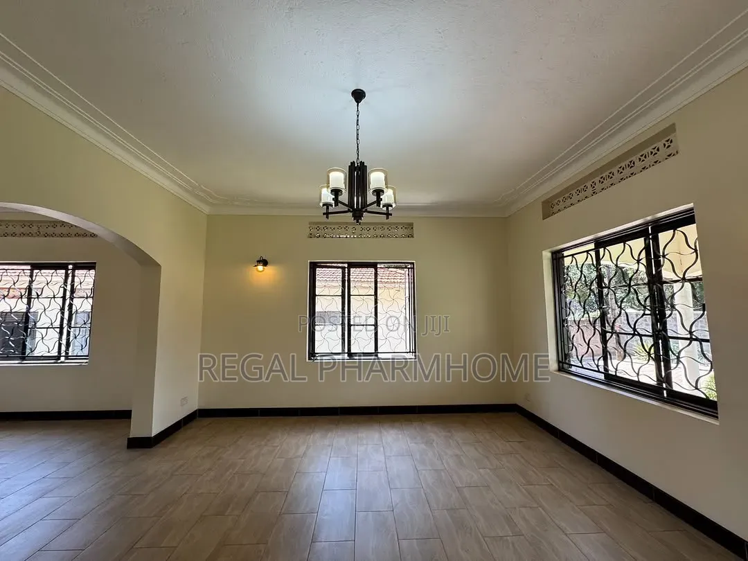 4bdrm Bungalow in Mmunyonyo Kigo, Central Division for rent
