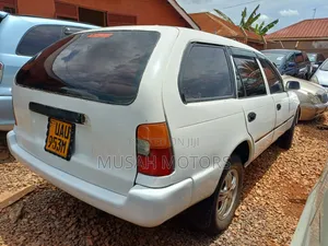 Toyota Corolla G-Touring 1997 White