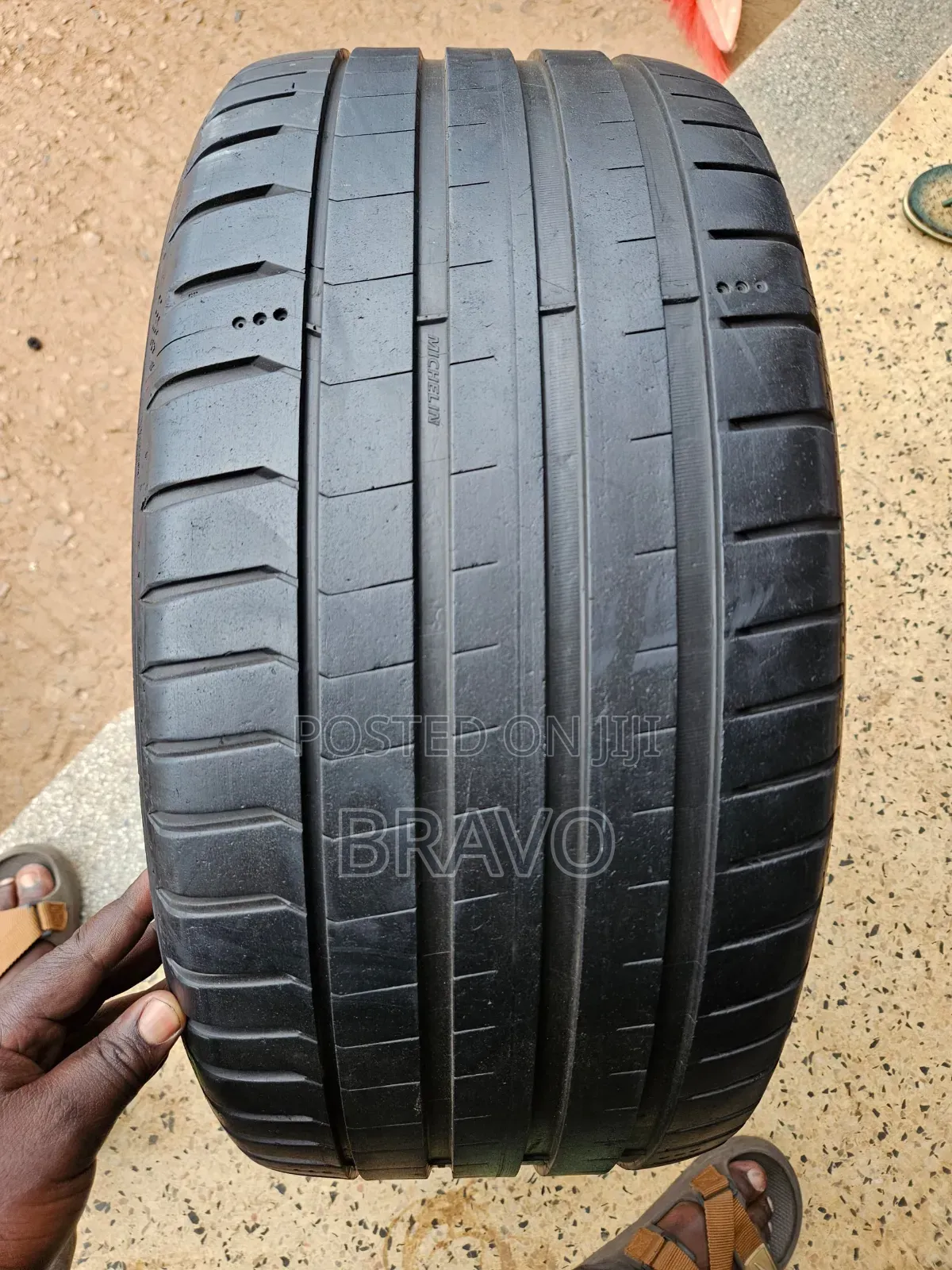 Japan Tyres Best Condition 245/40r18
