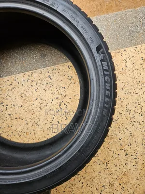 Japan Tyres Best Condition 245/40r18