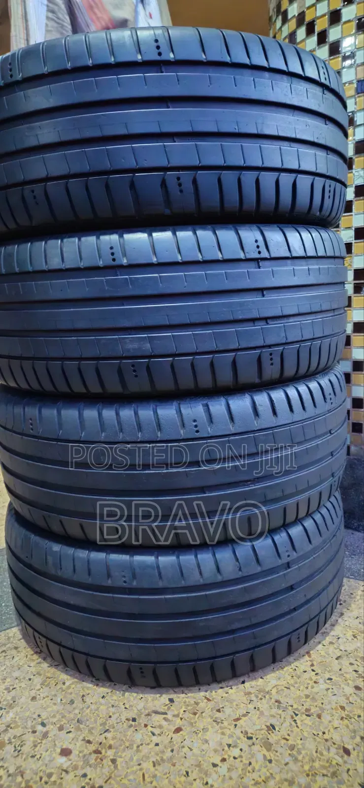 225/40r18 Front Tyres for Benz