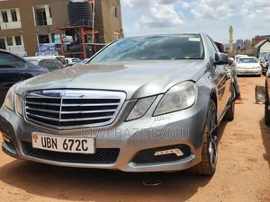 Mercedes-Benz E300 2010