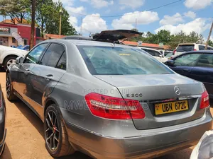 Mercedes-Benz E300 2010