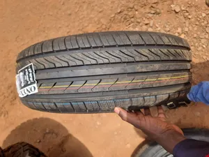 215/60r17 NY HP 187 Tires for Alphard