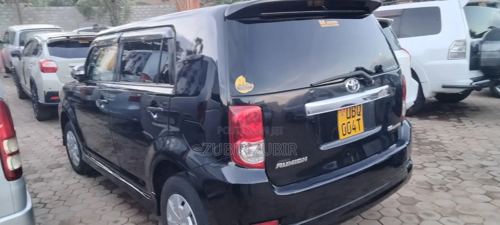 Toyota Corolla Rumion 2010 Black