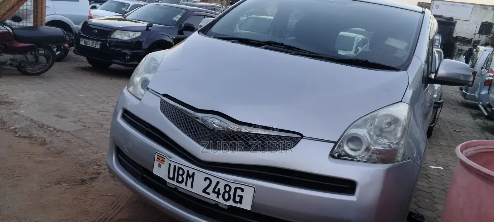 Toyota Ractis 2015 Silver