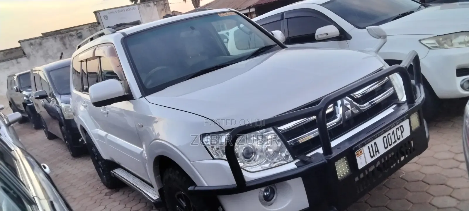 Mitsubishi Pajero 2010 White