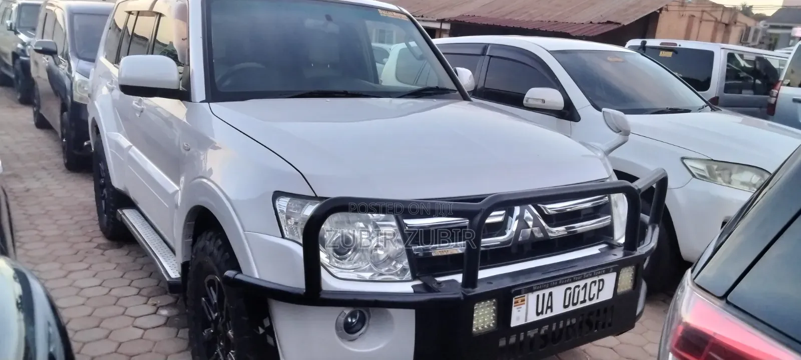 Mitsubishi Pajero 2010 White