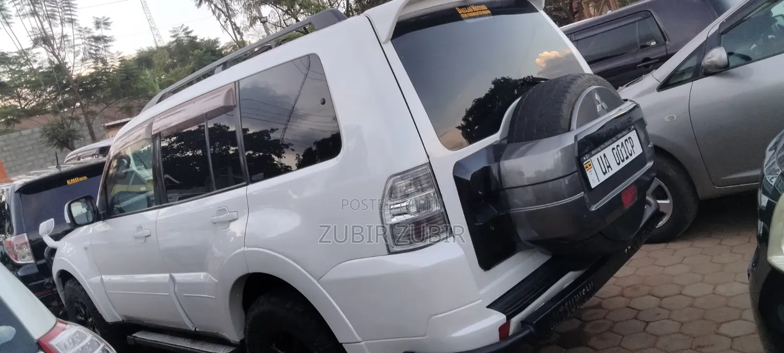 Mitsubishi Pajero 2010 White