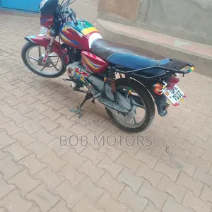 Bajaj CT 125X 2025 Red