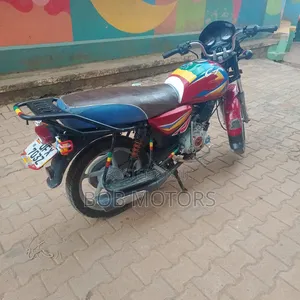 Bajaj CT 125X 2025 Red