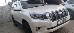 Toyota Land Cruiser Prado 2018 White