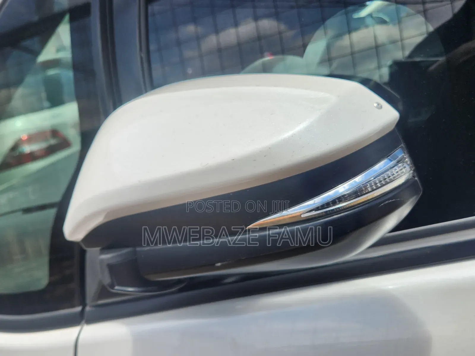 Toyota Noah 2015
