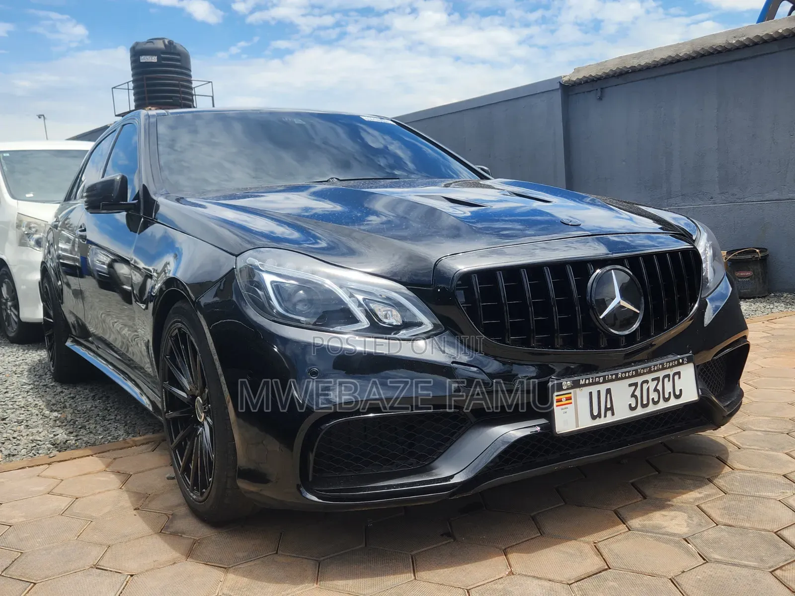 Mercedes-Benz E300 2014 Black
