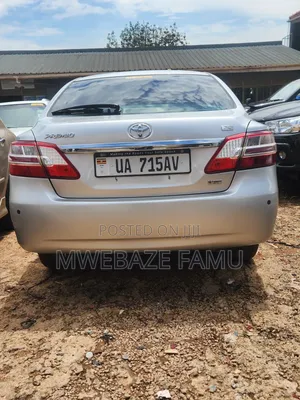 Toyota Premio 2010 Silver