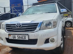 Toyota Hilux 2015