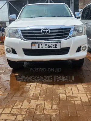 Toyota Hilux 2015