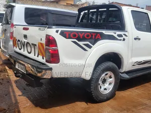 Toyota Hilux 2015