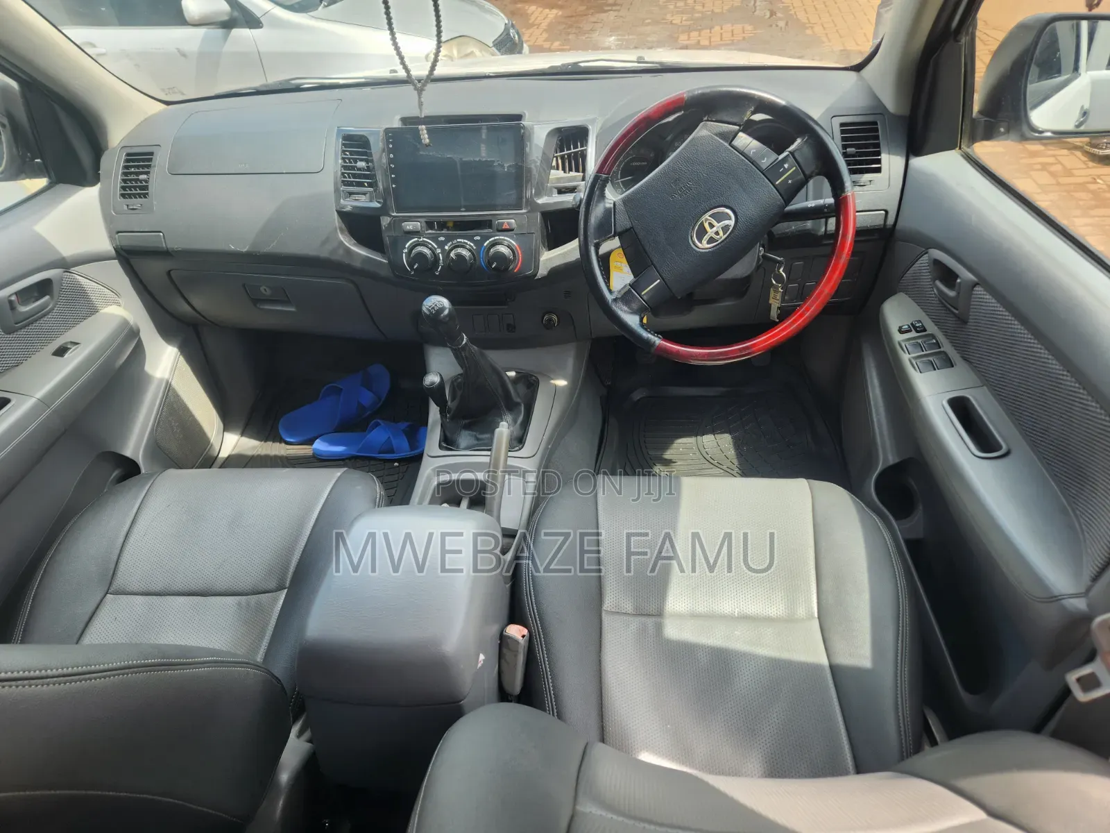 Toyota Hilux 2015