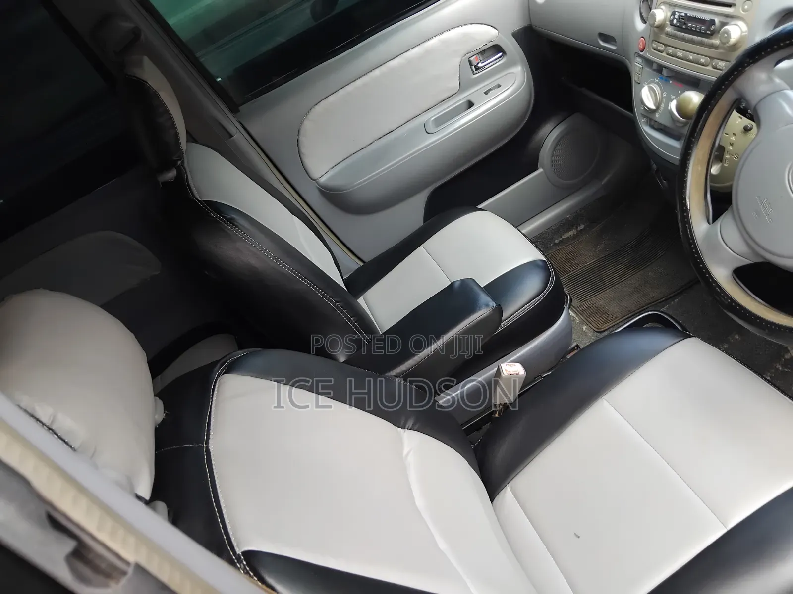 Toyota Sienta 2007 Black