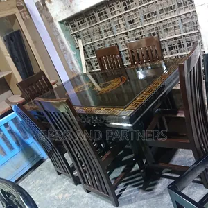 Six Seater Dining Table Ready to Carry