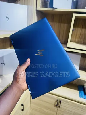 Laptop HP Dragonfly G3 8GB Intel Core i5 SSD 256GB
