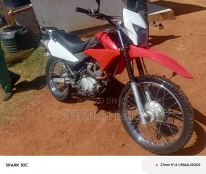Honda XL 125 2012 Red