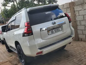 Toyota Land Cruiser Prado 2018 White