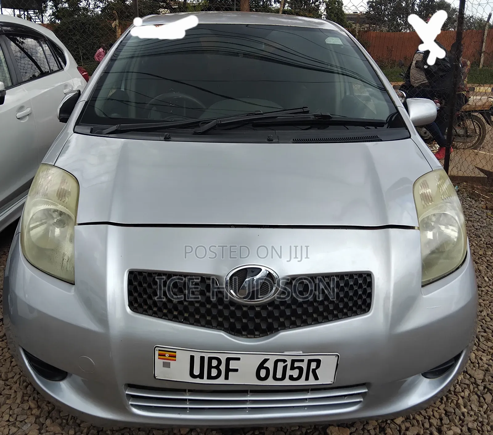 Toyota Vitz 2015 Gray