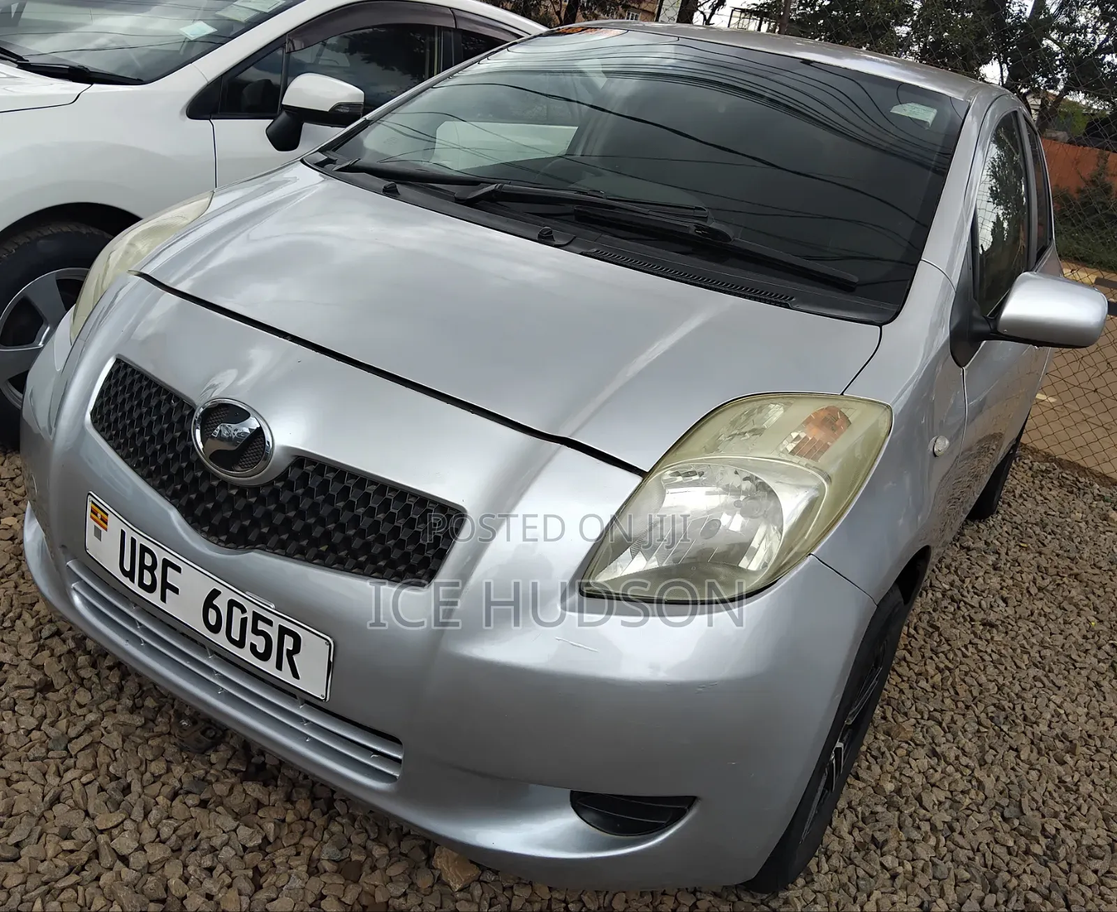 Toyota Vitz 2015 Gray