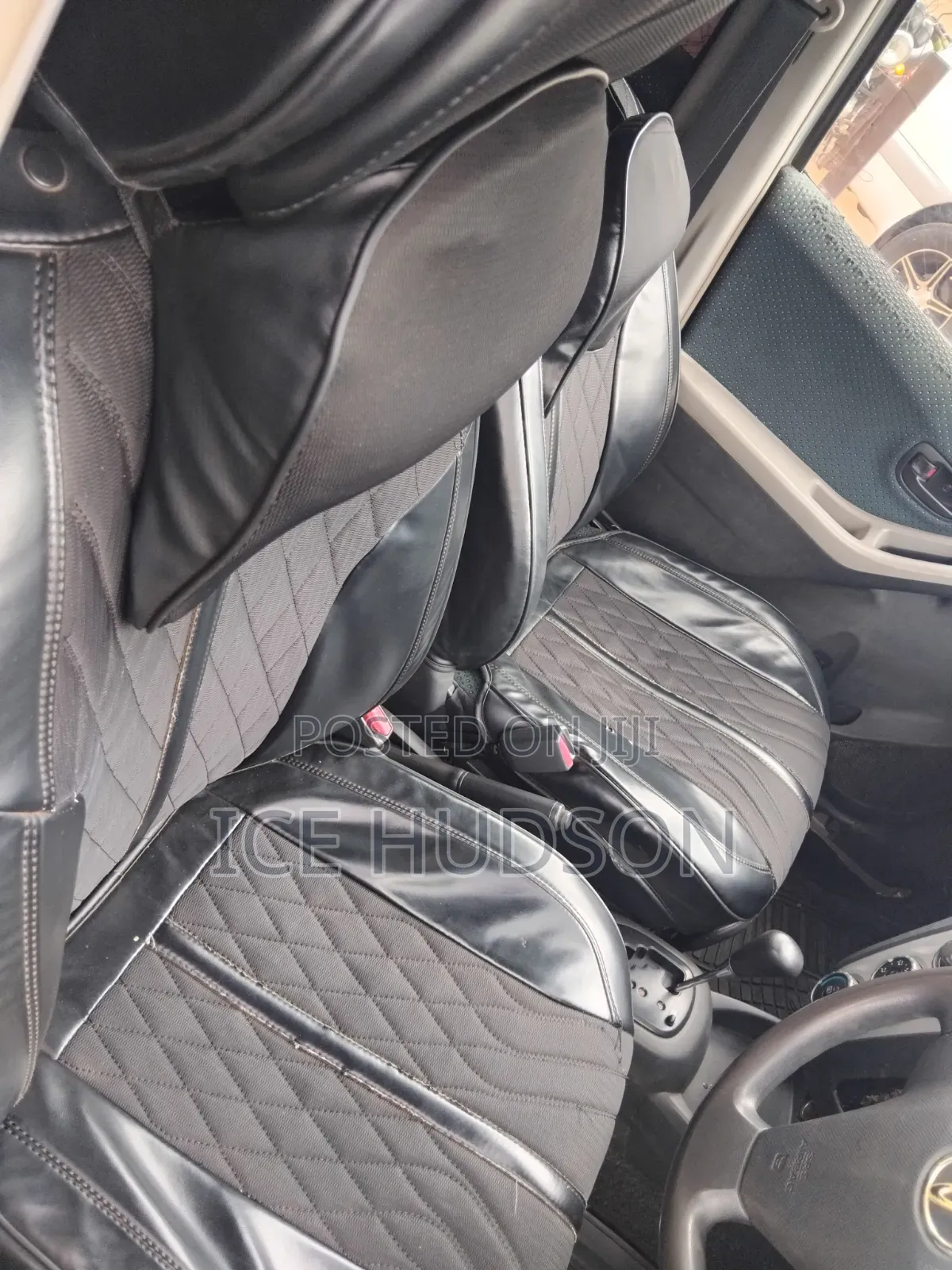 Toyota Vitz 2015 Gray
