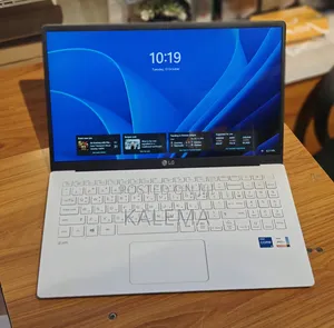 New Laptop LG Gram 15.6 16GB Intel Core i5 SSD 256GB