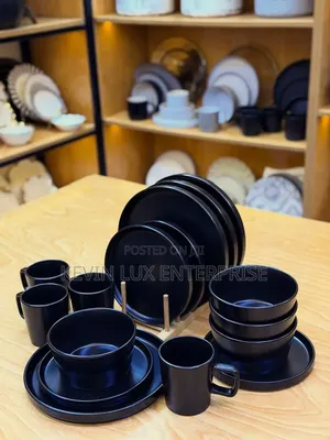 16pc Polished Black Dinner Set