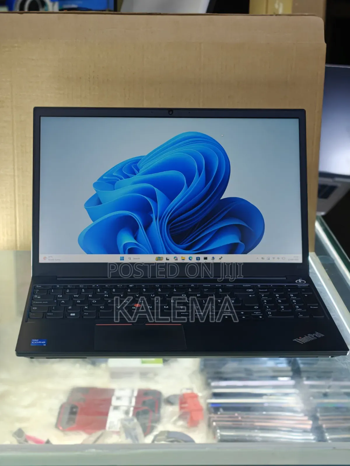 New Laptop Lenovo ThinkPad E15 8GB Intel Core i5 SSD 512GB