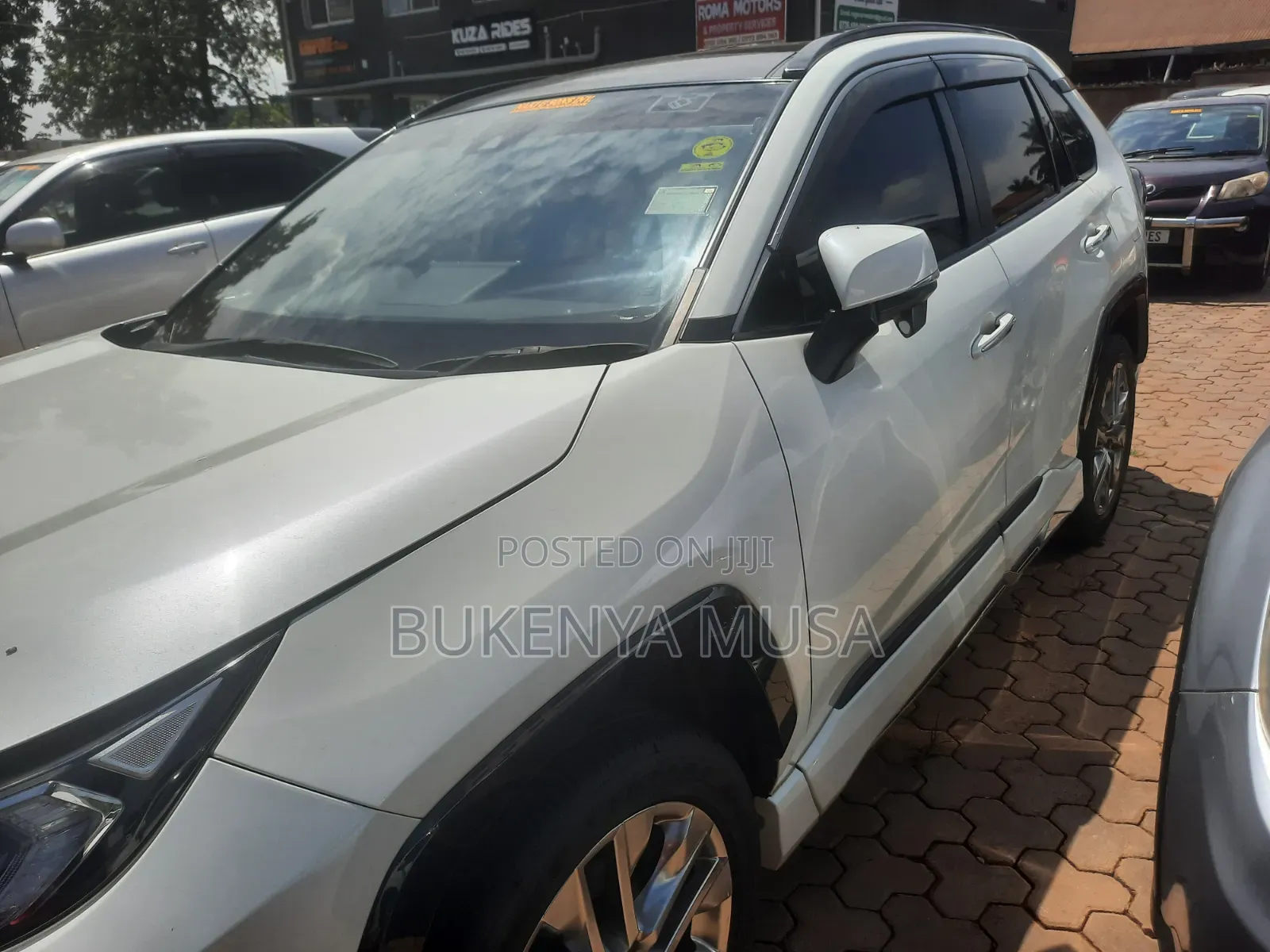 Toyota RAV4 2022 Silver