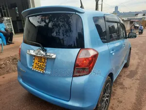 Toyota Ractis 2008 Blue