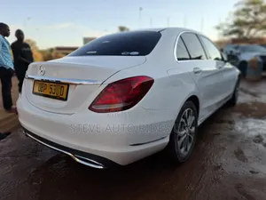 Mercedes-Benz C180 2016 White