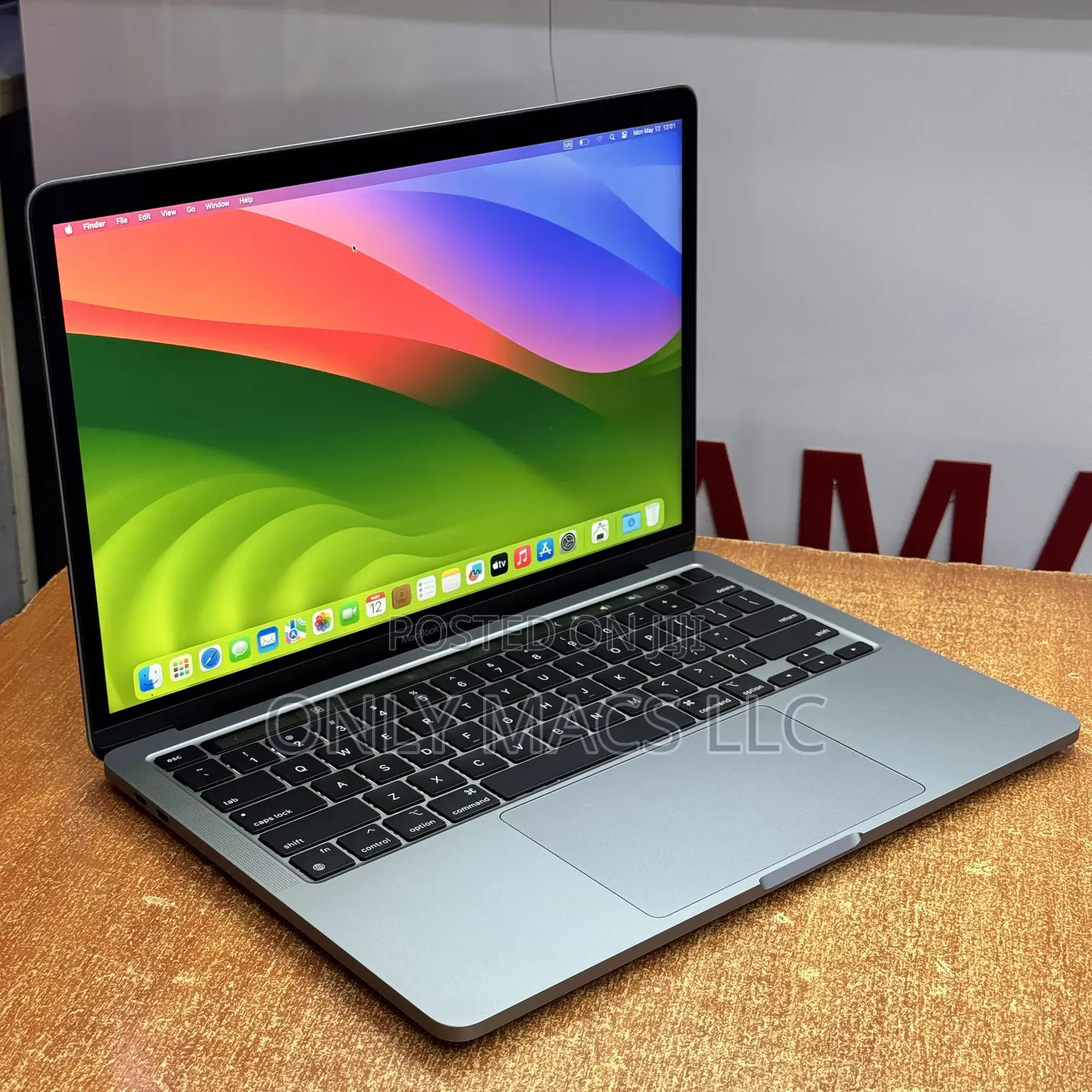 Laptop Apple MacBook Pro 2020 M1 16GB Apple M1 SSD 512GB