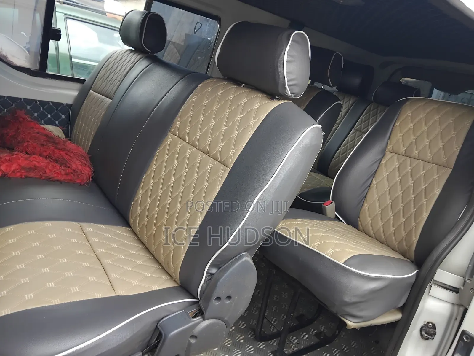 Toyota HiAce 2010 White