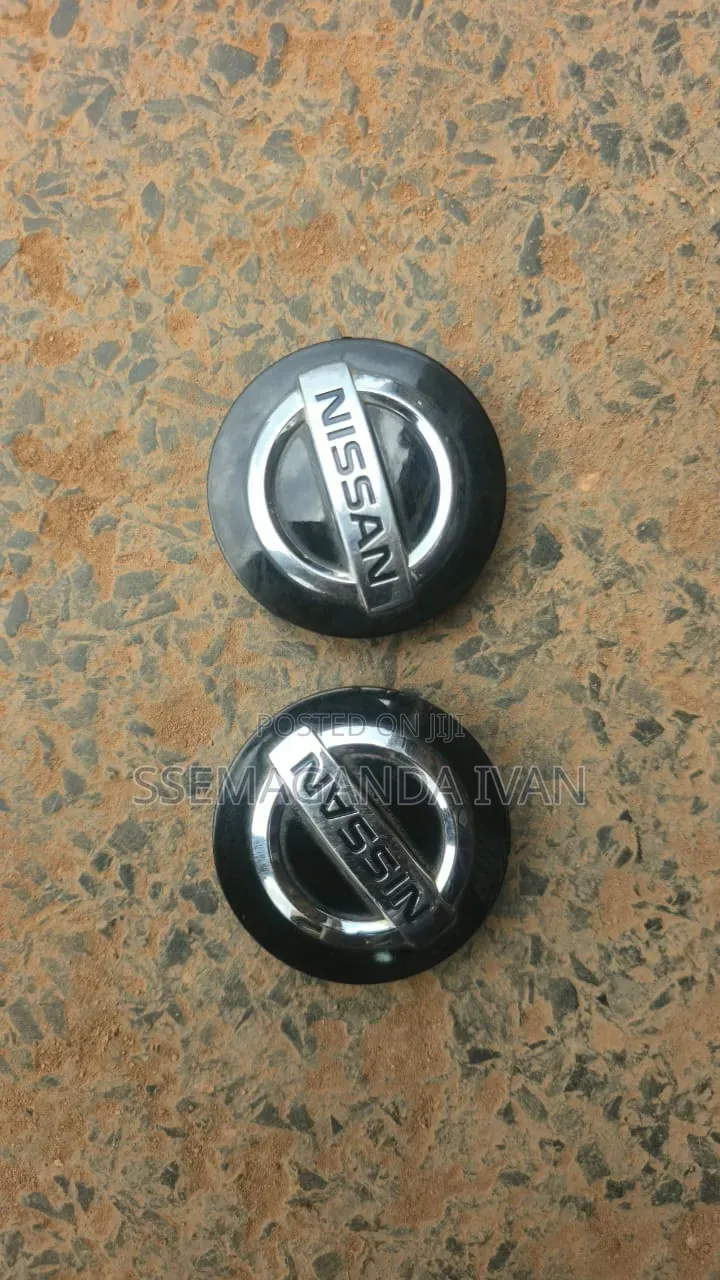Nissan Rim Centre Caps