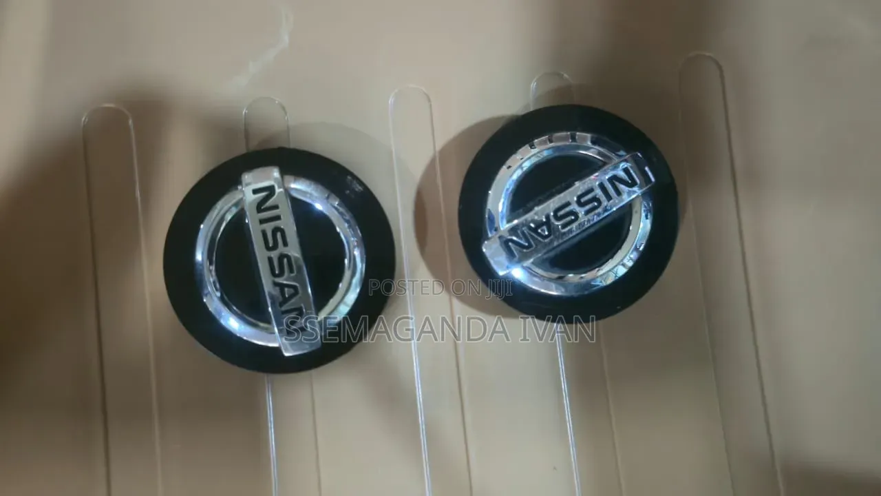 Nissan Rim Centre Caps
