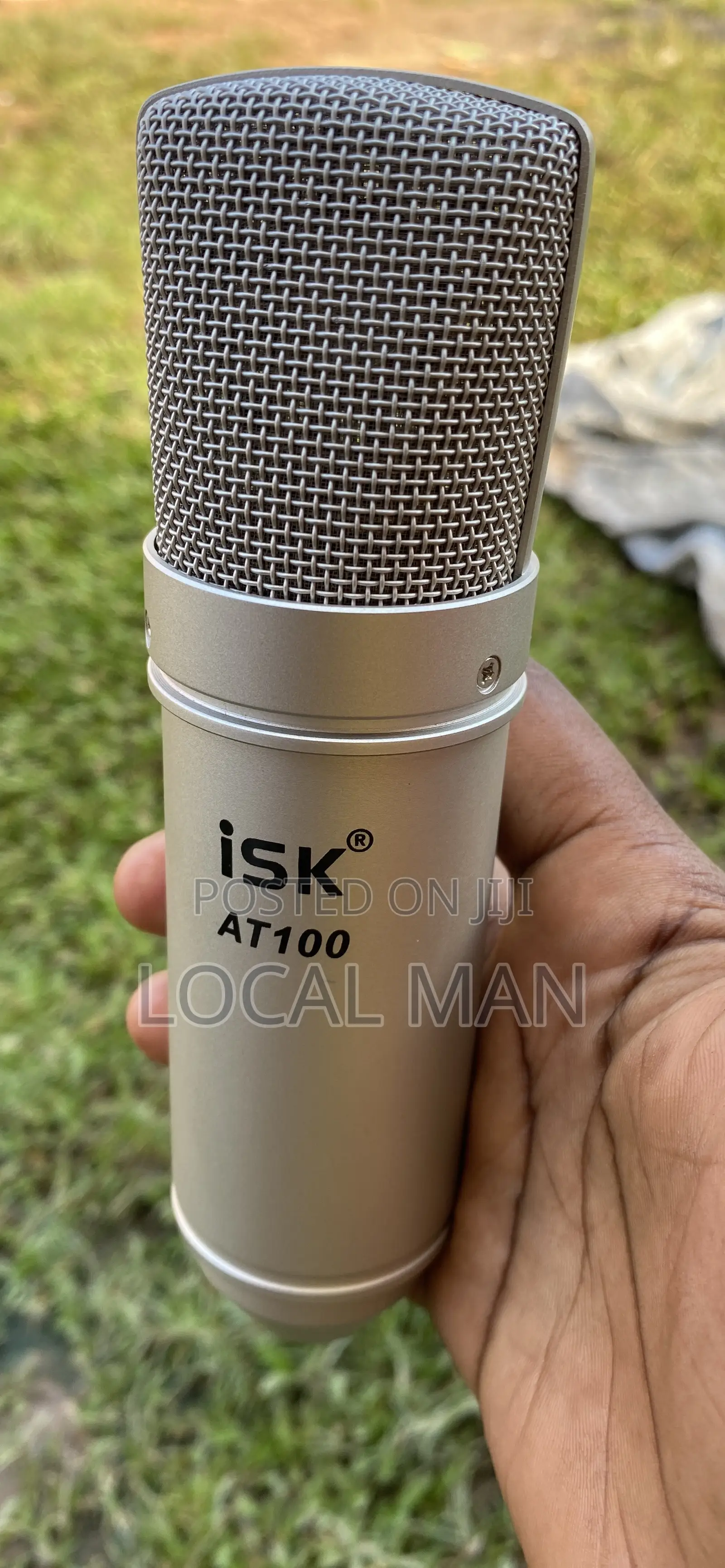 Microphone