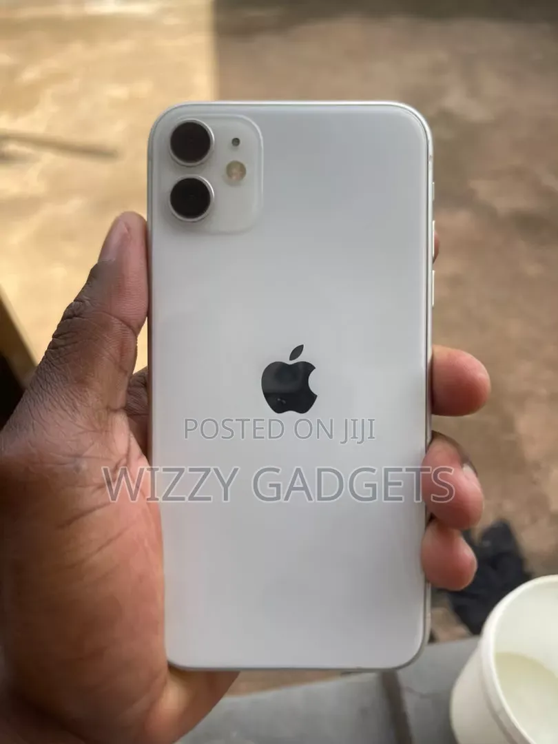 Apple iPhone 11 64 GB White