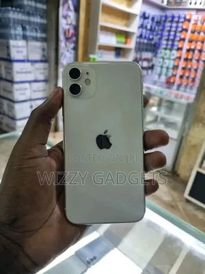 Apple iPhone 11 64 GB White