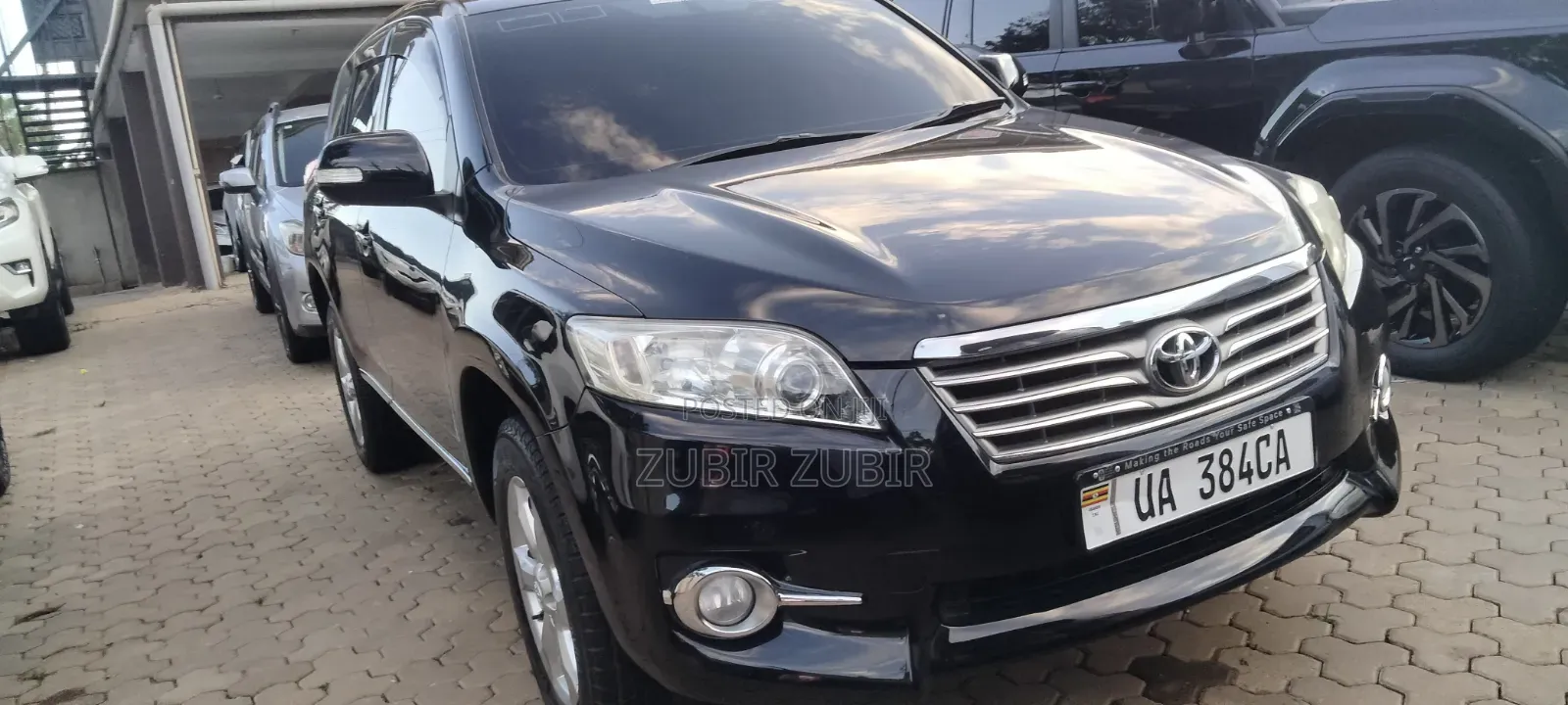 Toyota Vanguard 2011 Black